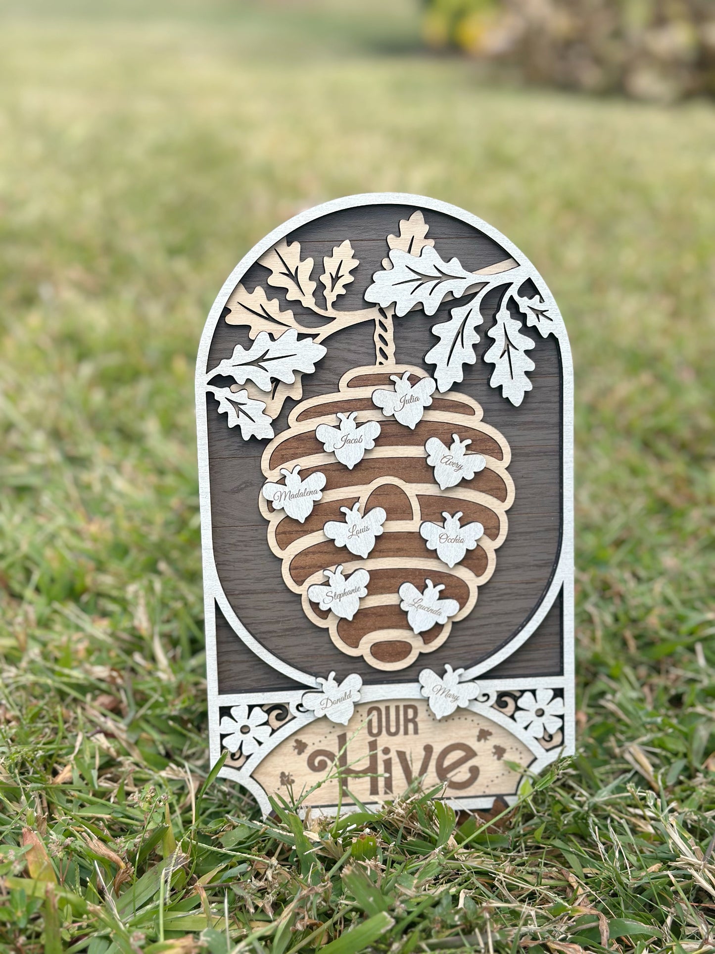 Personalized Bee Family Sign