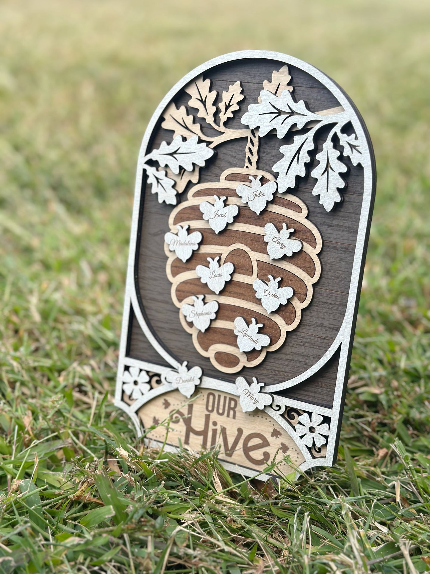 Personalized Bee Family Sign
